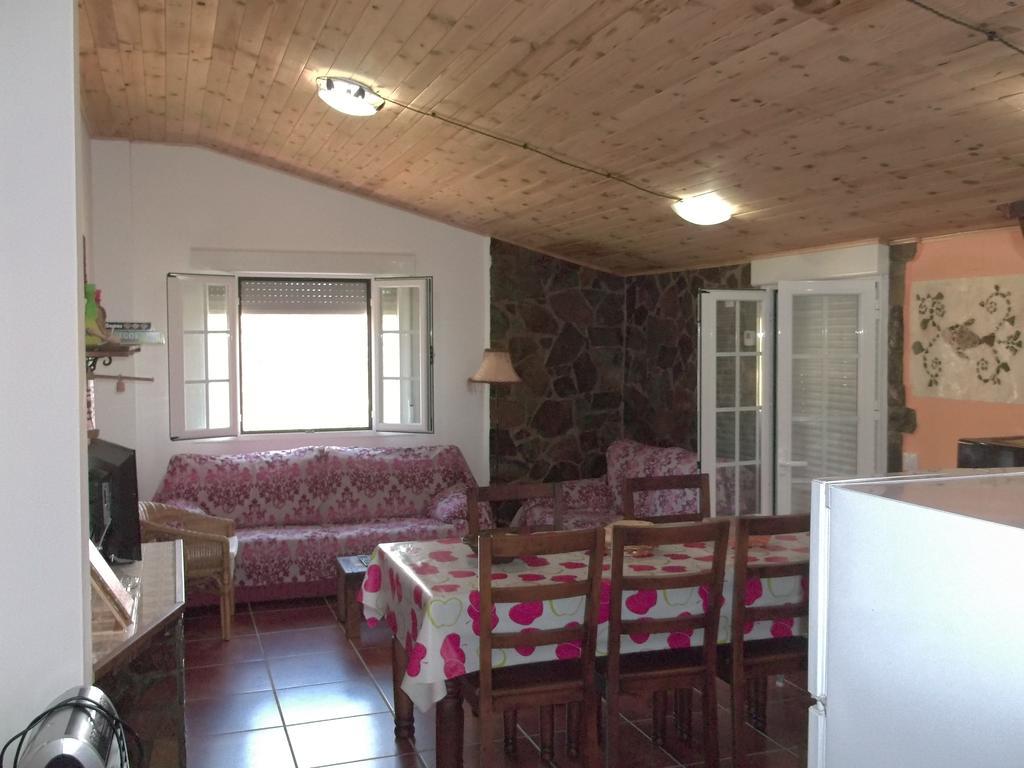 Apartamento El Dragon Serrano Sotoserrano Habitación foto