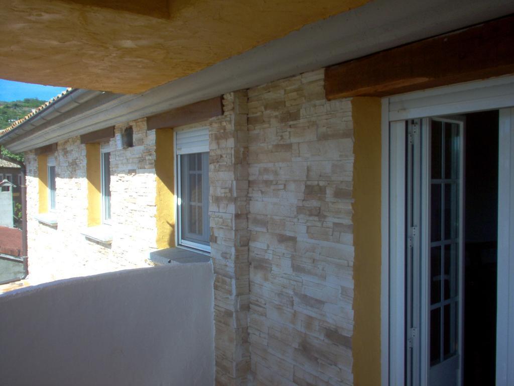 Apartamento El Dragon Serrano Sotoserrano Exterior foto