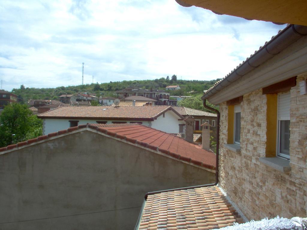 Apartamento El Dragon Serrano Sotoserrano Exterior foto
