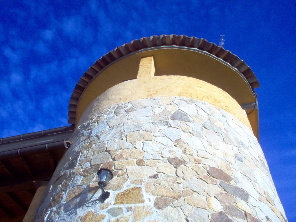 Apartamento El Dragon Serrano Sotoserrano Exterior foto